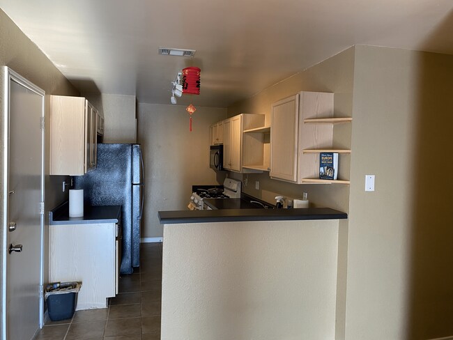 Foto del edificio - 11611 Fruitwood Pl