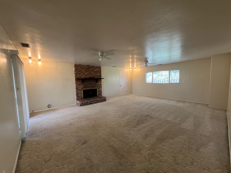 Foto principal - 1718 Truman St NE
