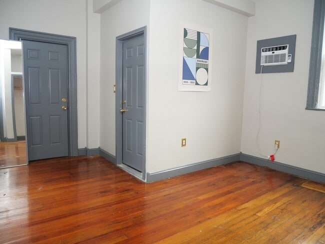 Foto del edificio - 140 Trenton St