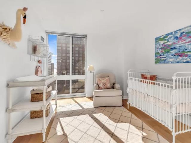 Foto del edificio - 4 bedroom in New York NY 10282