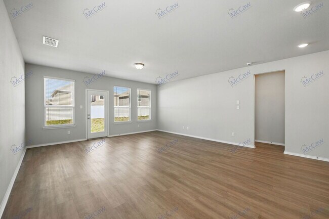 Foto del edificio - 5909 Hopkins Dr