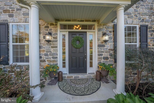 Building Photo - 25 Broomall Ln