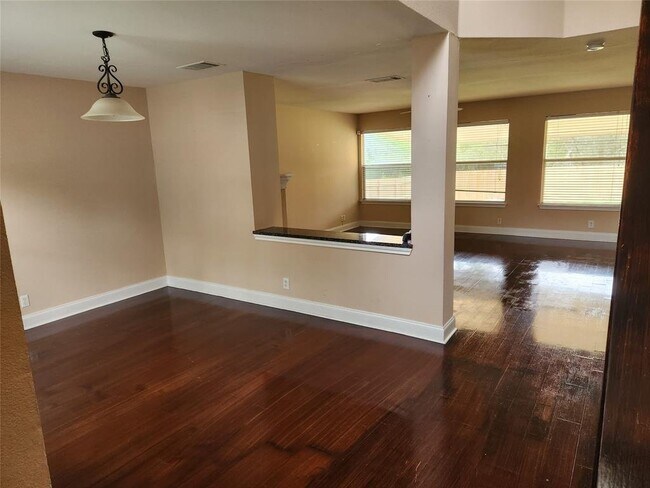 Building Photo - 8111 Hawick Dr