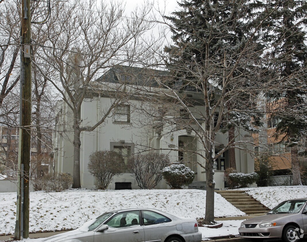Building Photo - 727 Washington St