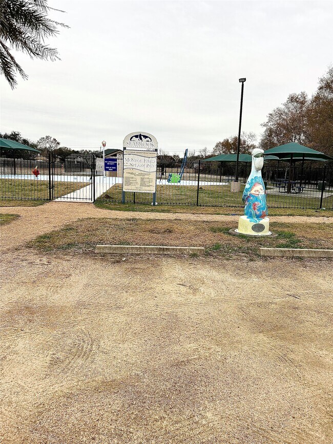 Foto del edificio - 3300 Pebblebrook Dr