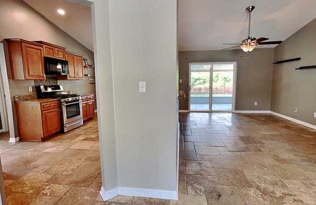 Building Photo - 15908 Lake Orienta Ct