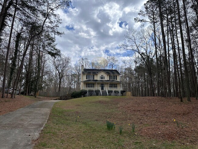 Building Photo - 4BR/3BA on Large Private Wooded Lot- Woodstock