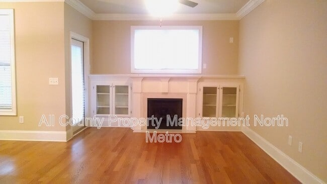 Foto del edificio - 6465 Chariot St