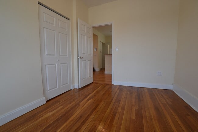 Building Photo - 1880 Commonwealth Ave