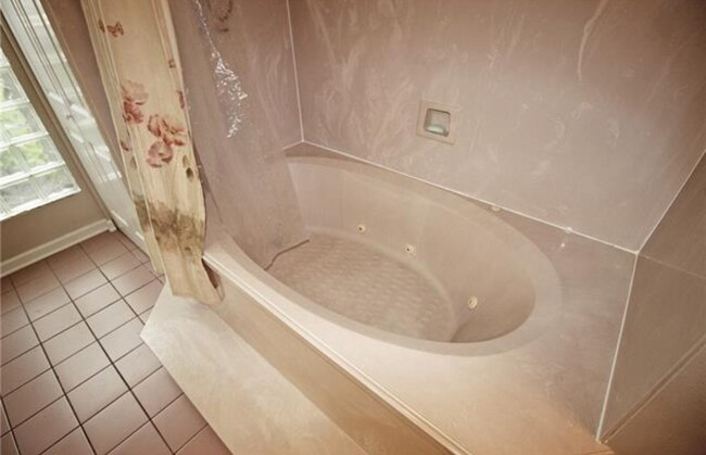 Building Photo - 4401 Barnett St