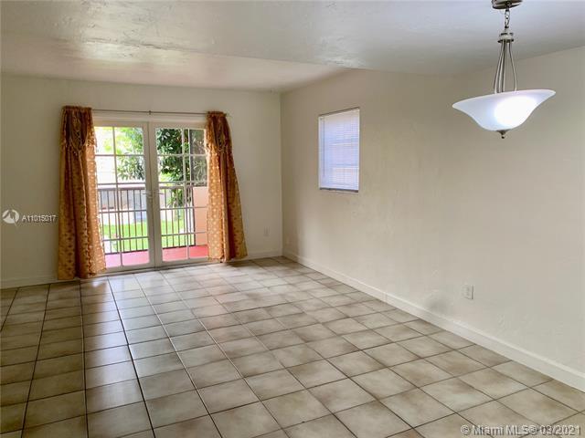 Foto del edificio - 10901 SW 88th St