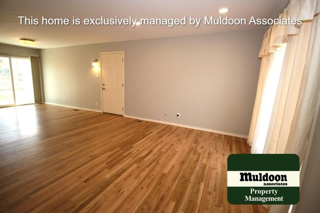 Building Photo - Beautiful Rancher with everything on one level