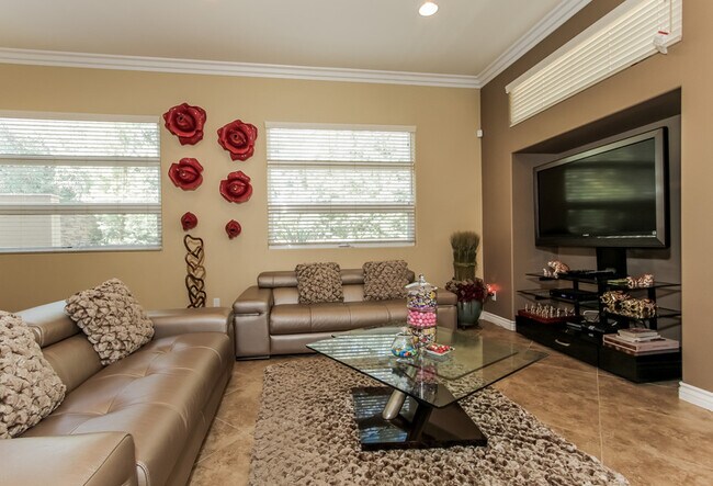 Foto del edificio - 14424 Dickens St