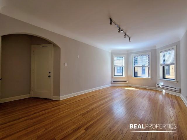 Building Photo - 1 bedroom in CHICAGO IL 60647