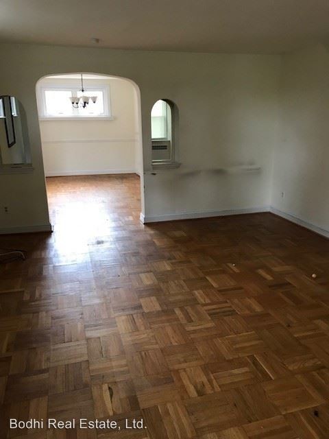 Building Photo - 3 br, 2 bath House - 219 St. Laurence Road