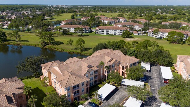 Foto del edificio - Welcome to this beautifully laid-out 2-bed...