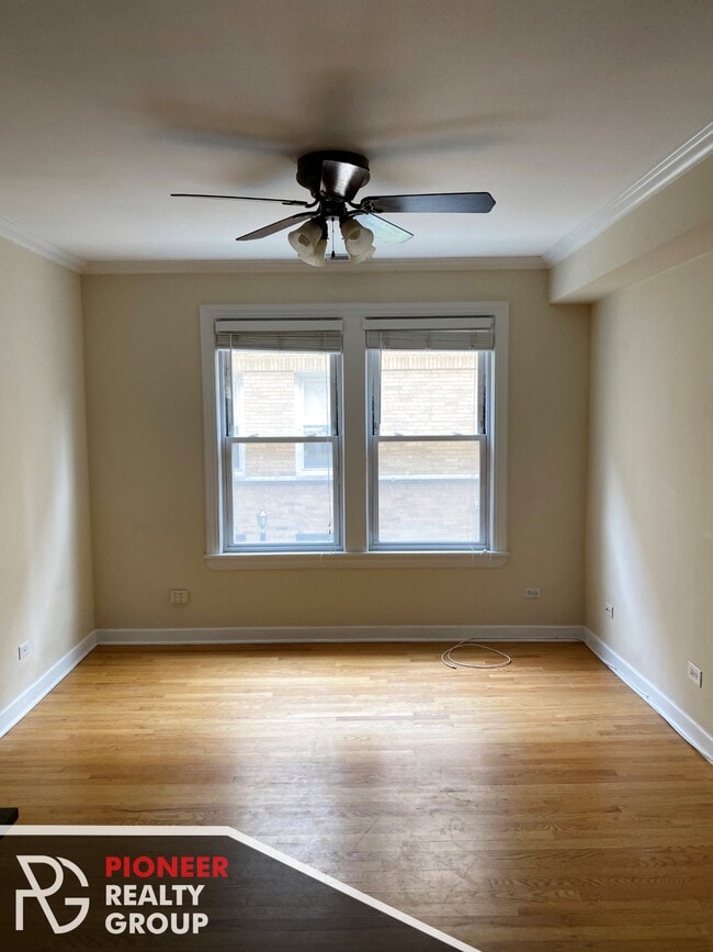 Foto del edificio - 628 W Roscoe St