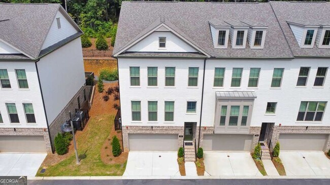 Foto del edificio - 413 Bishop Ln