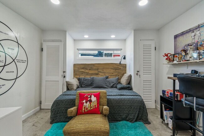 Foto del edificio - 1034 Queen St N