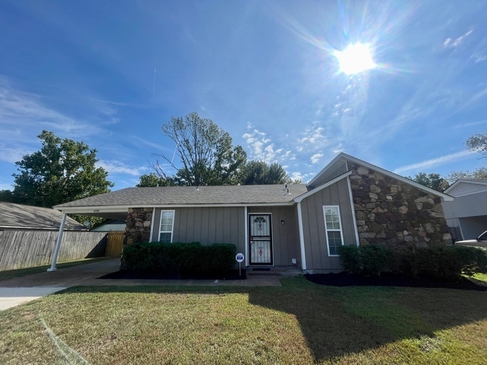 Primary Photo - 4268 Clarke - Available Now!