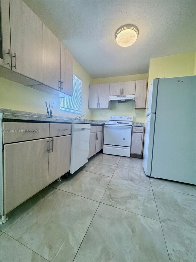 Foto del edificio - 9241 SW 204th Terrace