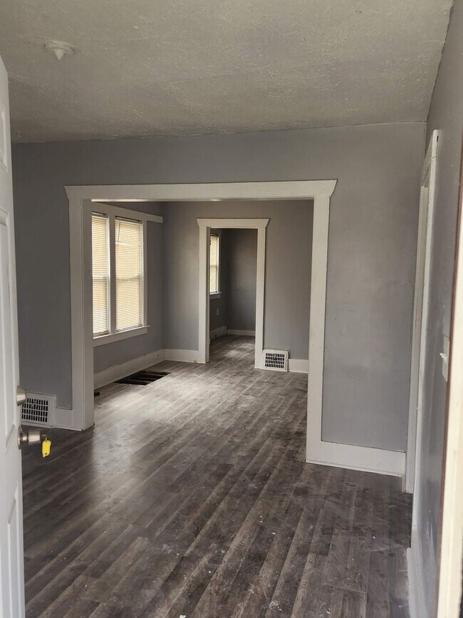 Foto del edificio - Newly Renovated West Side Single Family Home