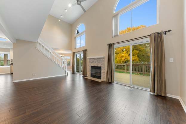 Foto del edificio - 420 Ascot Ln