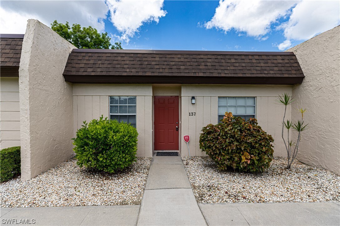 Foto principal - 6300 South Pointe Blvd