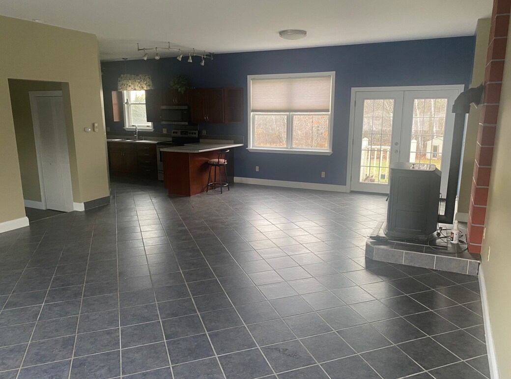 524 W River Rd Unit 1, Augusta, ME 04330 Apartments in Augusta, ME