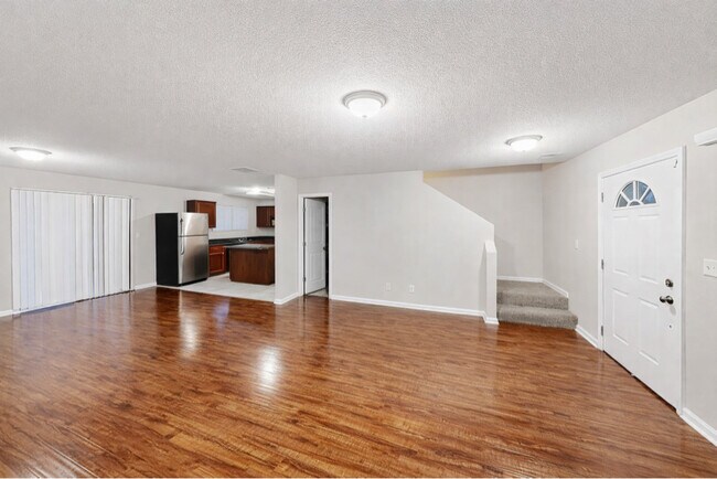 Building Photo - 10007 Branley Oak Dr