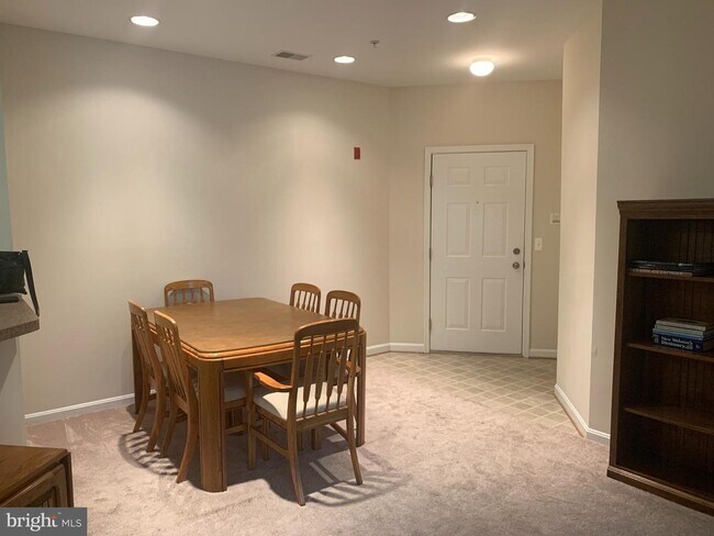 Building Photo - 307 Wyndham Cir