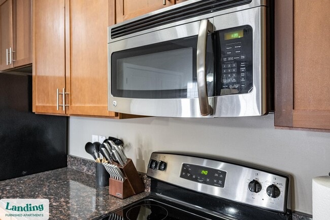 Foto del edificio - 6115 Tidewater Dr