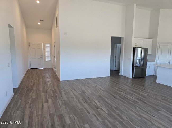 Building Photo - 16023 E Rancho Tierra Dr