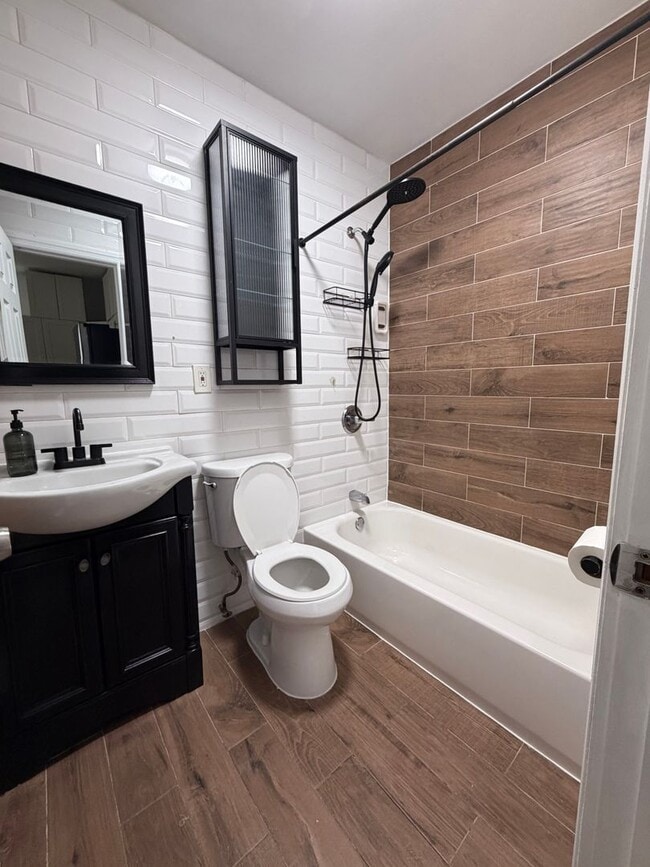 Photo - 40 Eldert Ln Apartment