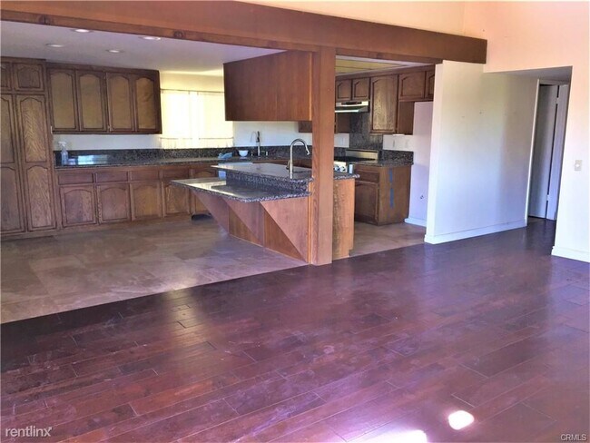 Foto del edificio - 4 br, 2.5 bath House - 10755 Equestrian Dr