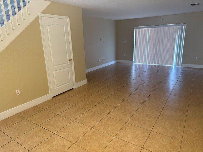 Foto del edificio - 12815 SW 30th St