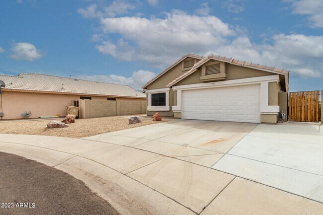 Building Photo - 7717 W Palo Verde Dr