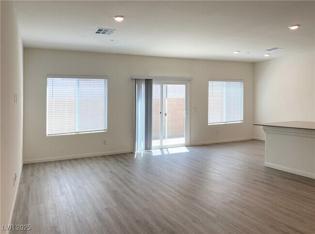 Building Photo - 9920 S Ullom Dr