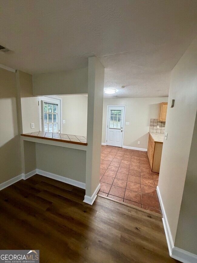 Foto del edificio - 513 Cherokee Ct