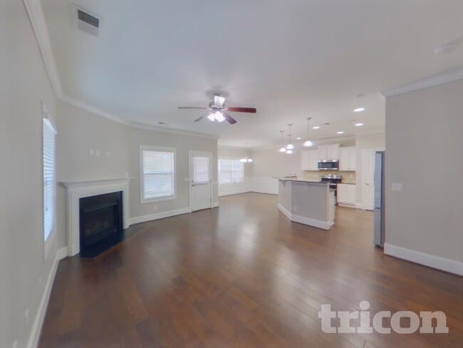 Building Photo - 142 Regency Pl