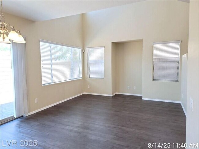 Building Photo - SW HOME GATED COMMUNITY IN CUL-DE-SAC!!