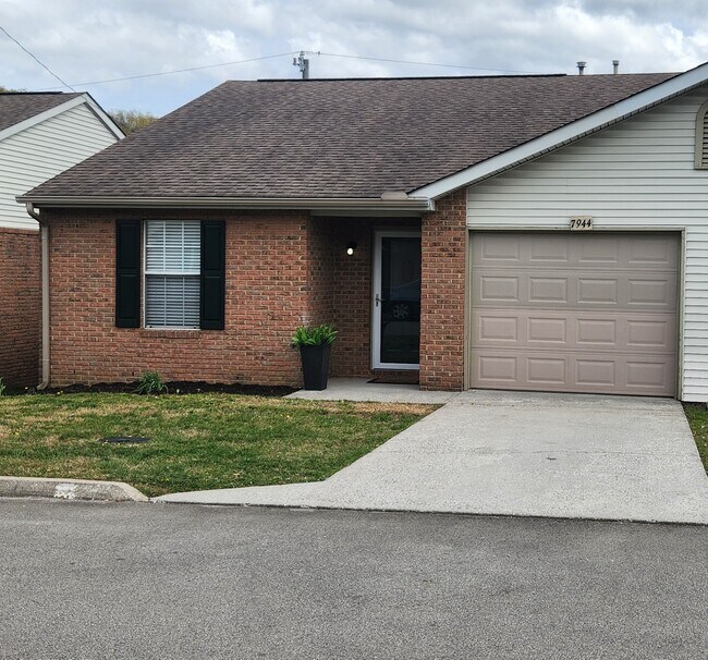 Foto del edificio - 7944 Jenhurst Way