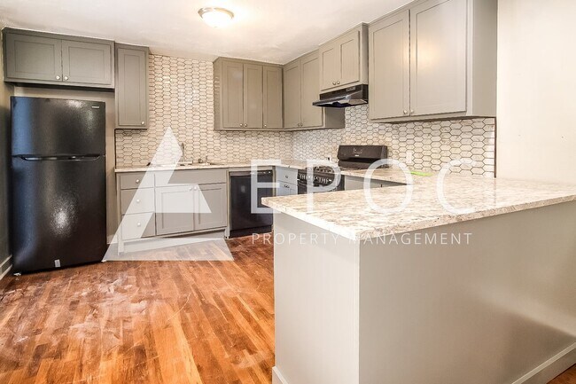 Foto del edificio - 5387 W 1st St