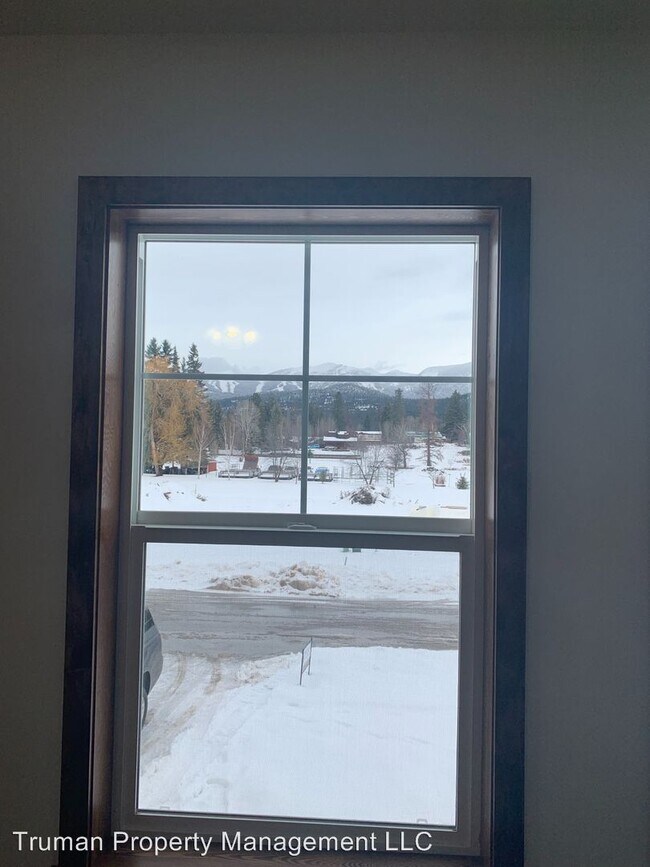Building Photo - 727 Cottonwood Dr