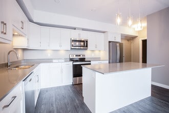 Building Photo - The Edison