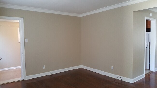 Building Photo - 4331 Emily Ave