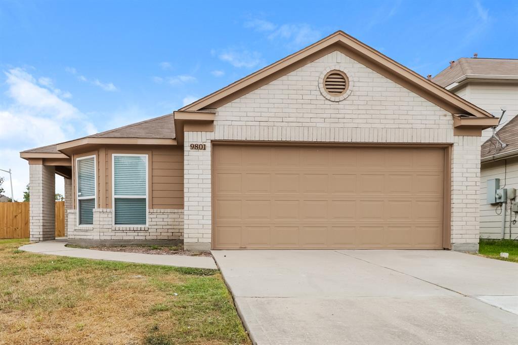 Foto principal - 9801 Hyacinth Way