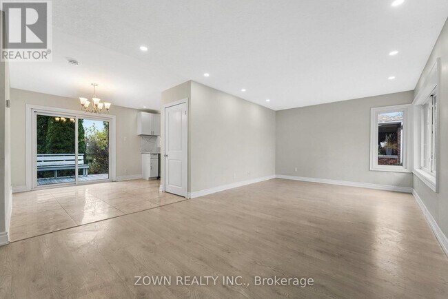 Building Photo - 5866 Valley Way