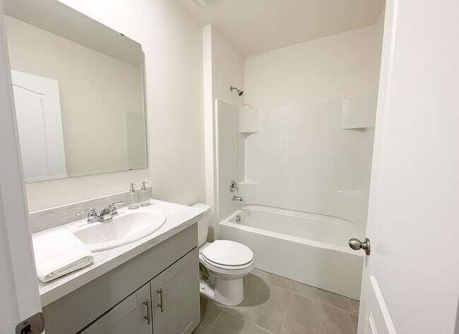 Foto del edificio - 1556 Gladewater Rd