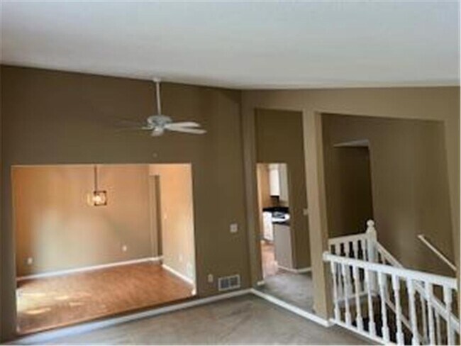 Foto del edificio - 19460 Vine Ridge Rd